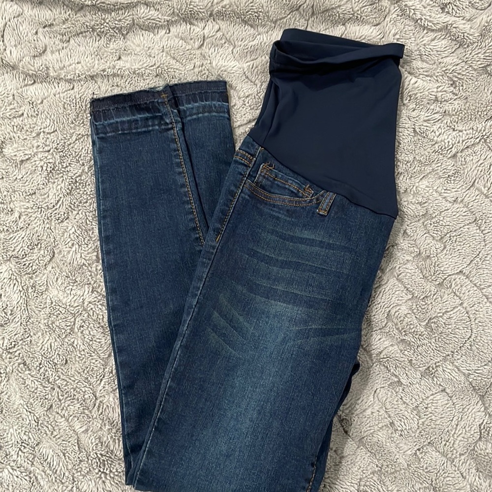 Shein maternity jeggings.